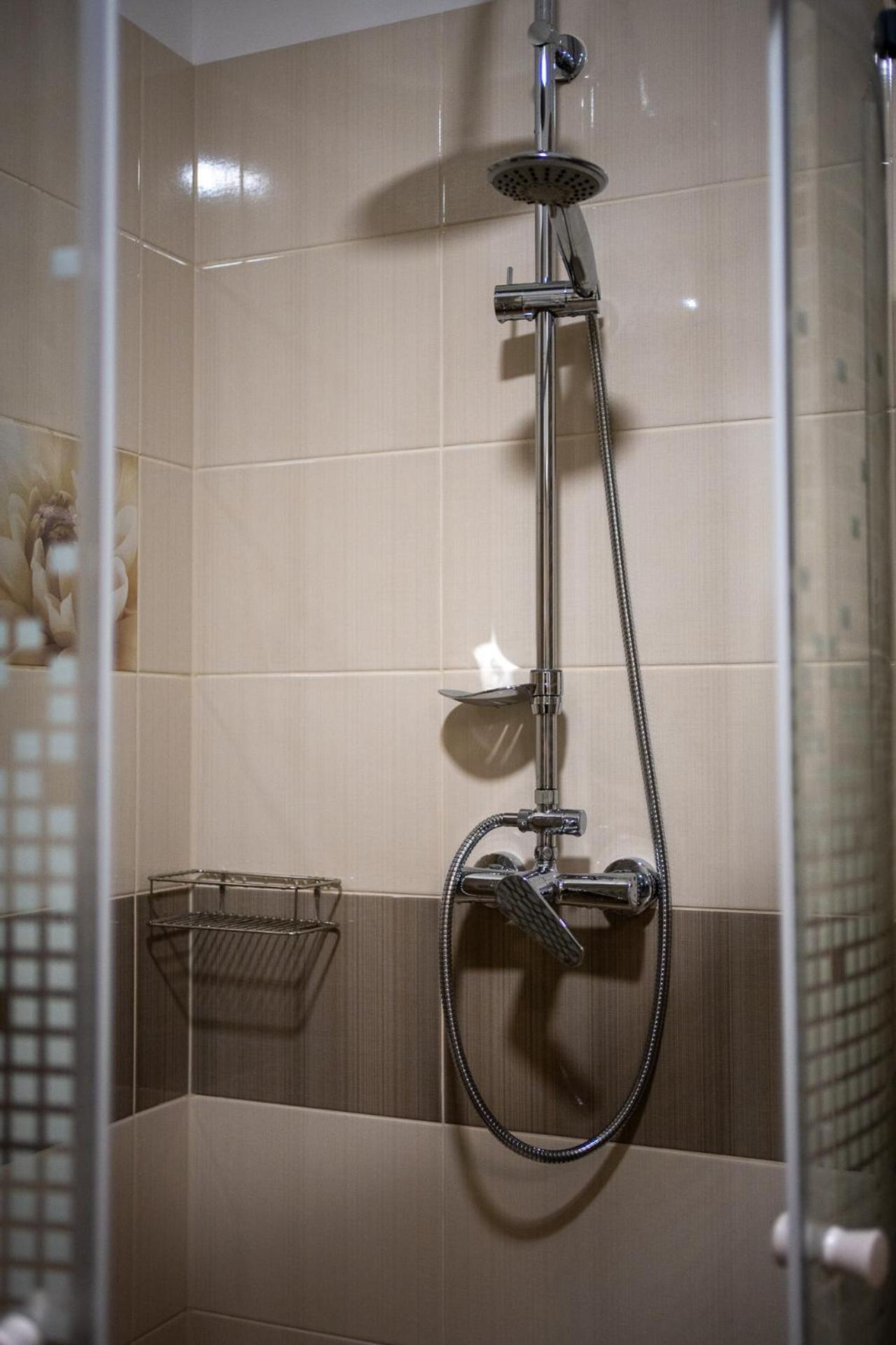 Holiday Apartmanhaz Gyula Exteriör bild